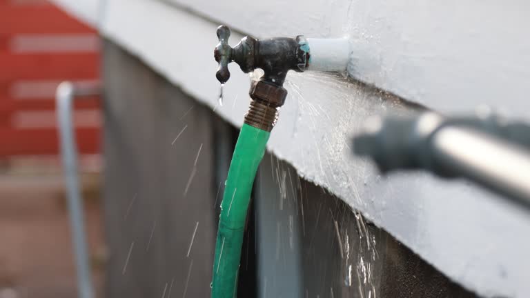 Best Residential Vinyl Siding Installation  in Gonzales, CA